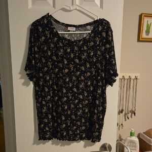LuLaRoe Black Floral Short Sleeve Top- 2x